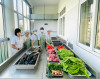 Đảm bảo vệ sinh an toàn thực phẩm trong trường mầm non Kim Đồng.
